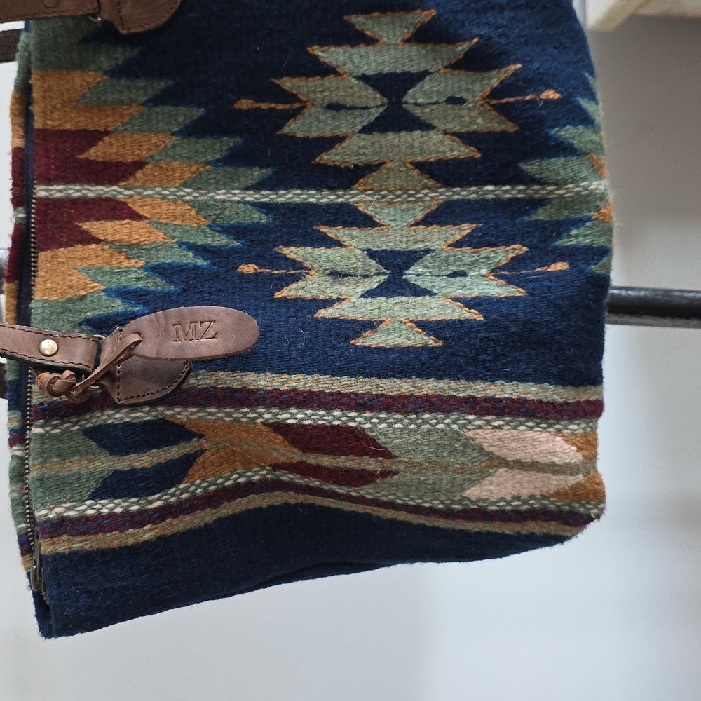 MZ Made 100% Wool Handmade Tote - Picture 2 of 13